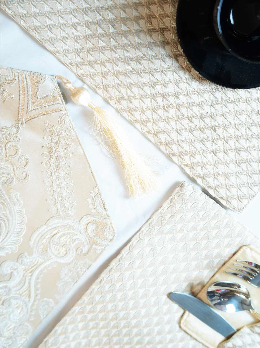 Ivory Damask Table Runner Set