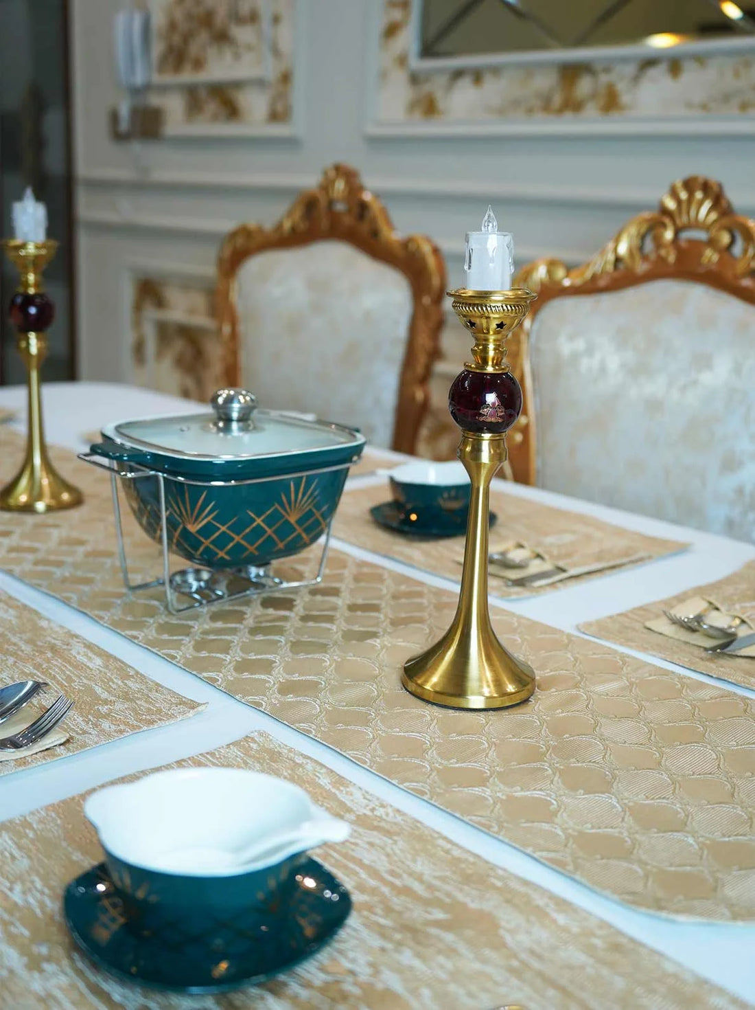 Elysian Gold Table Runner Set
