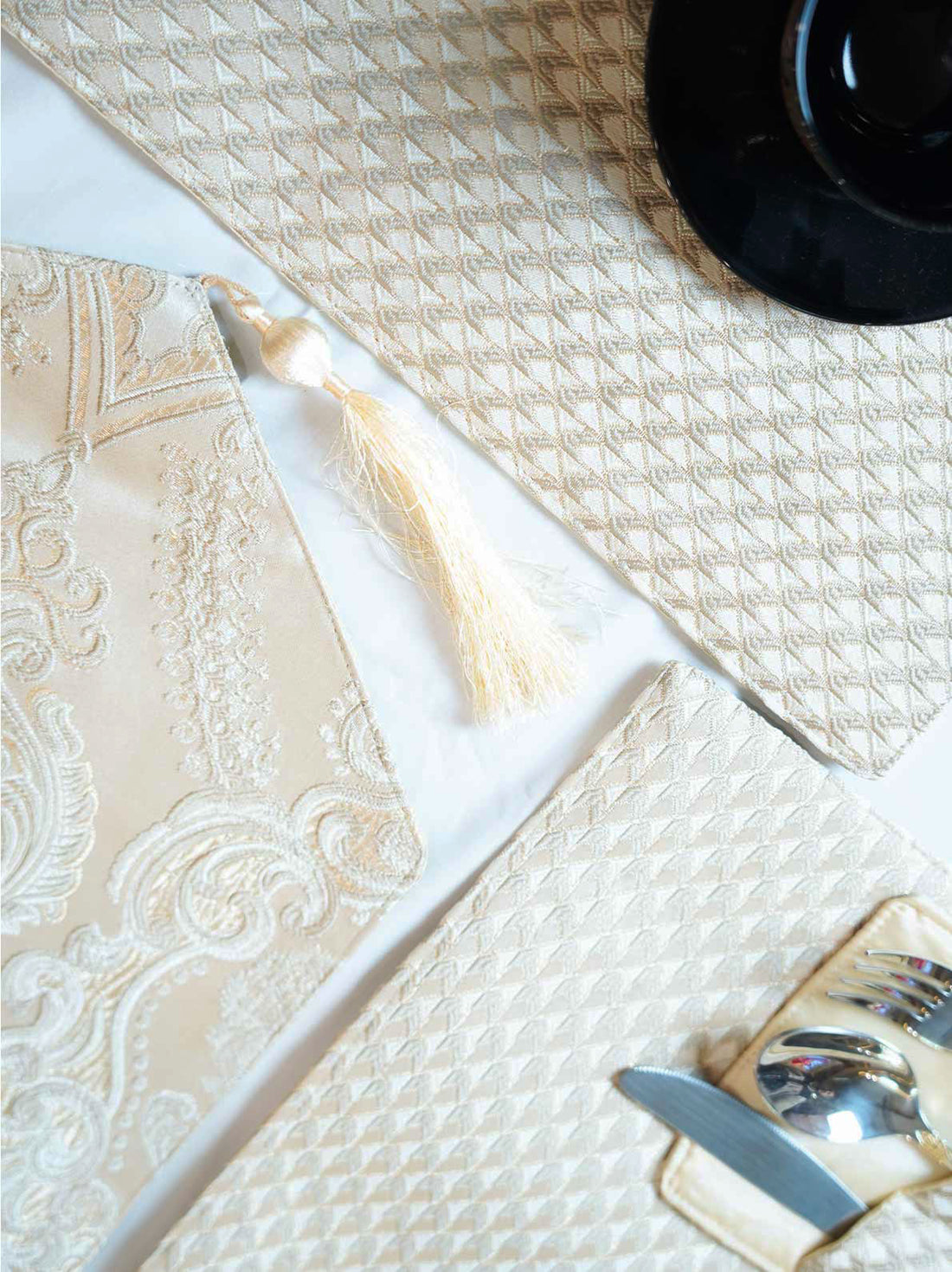 Ivory Damask Table Runner Set