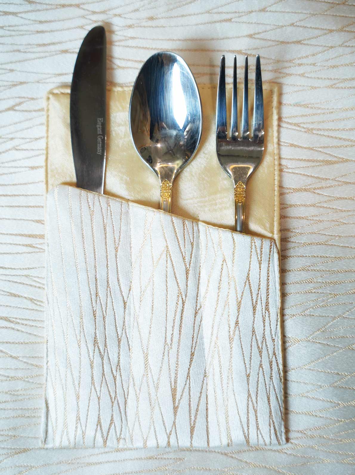 Soft Gold Table Runner Set