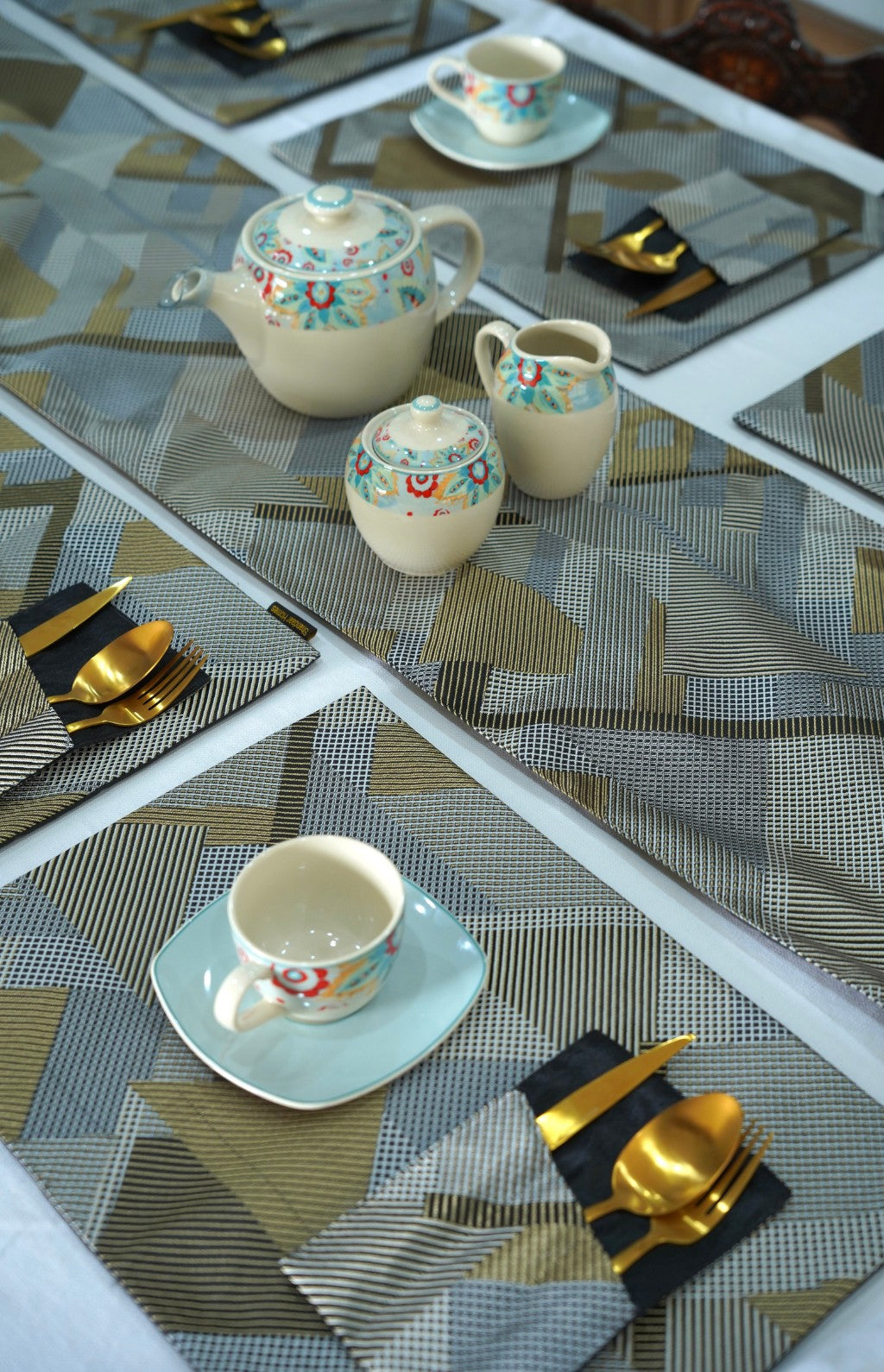 Zig Zag Cutlery Holder