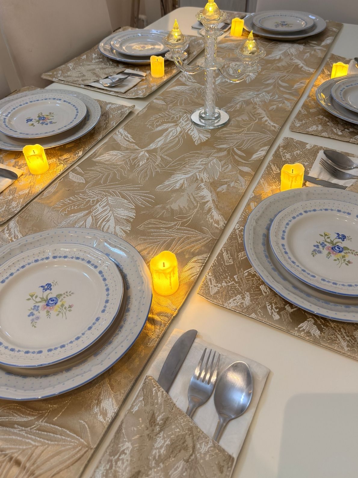 Gold Quartz Table Runner Set
