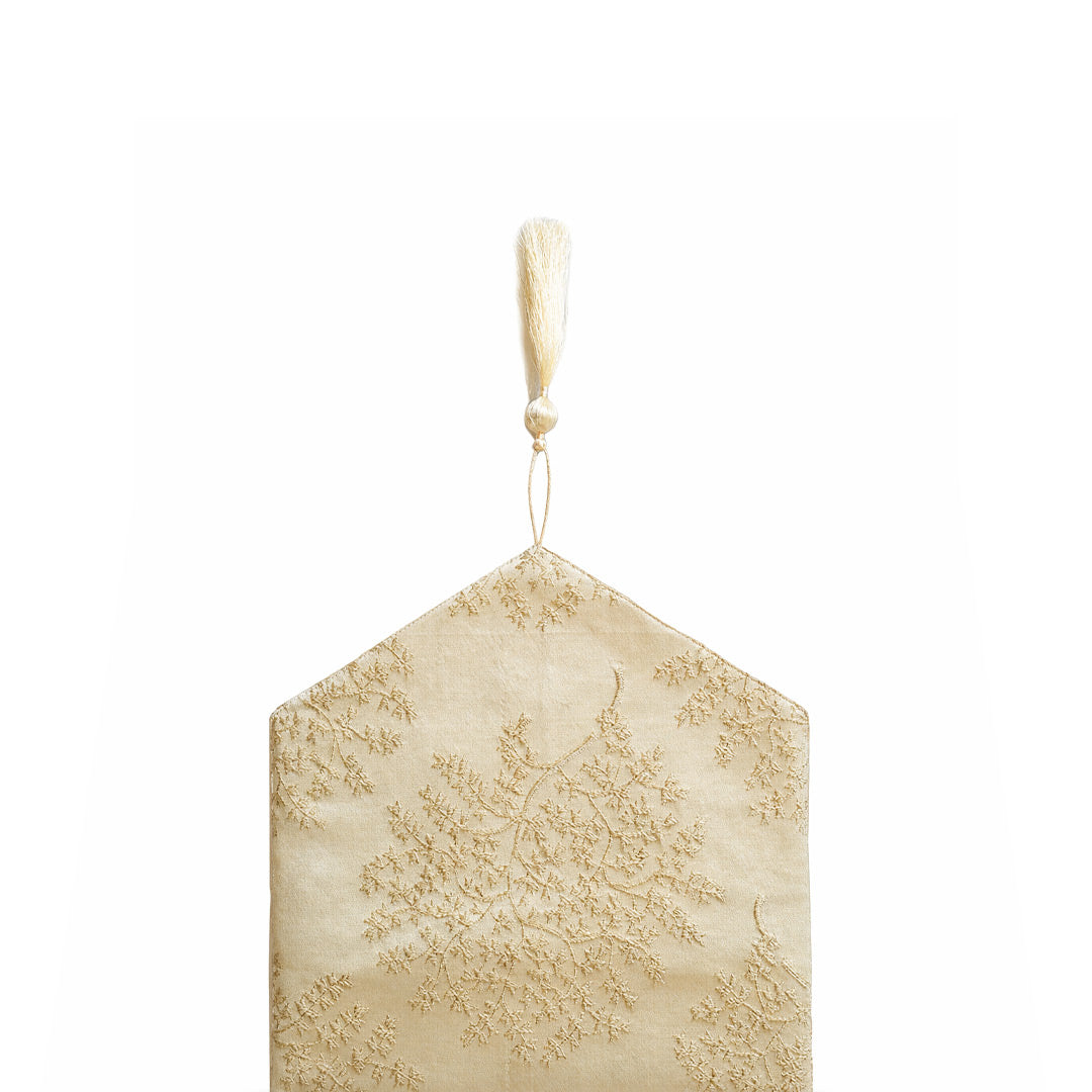 Vintage Jacquard Table Runner