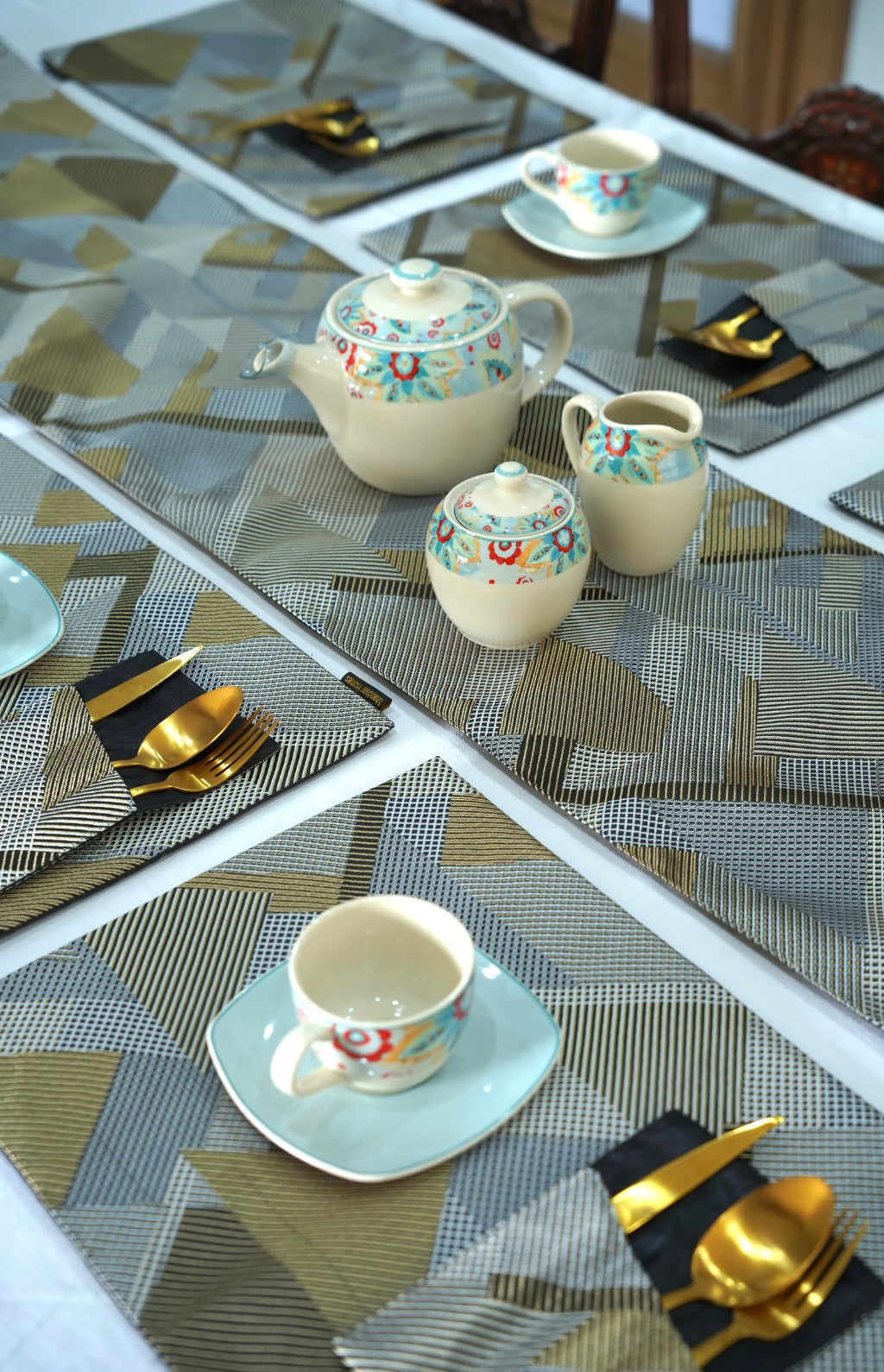 Zig Zag Cutlery Holder