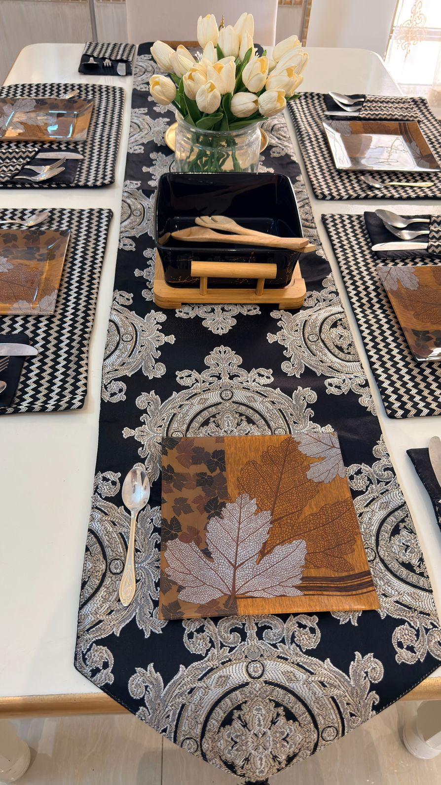 Crown Gold Black Table Runner Set