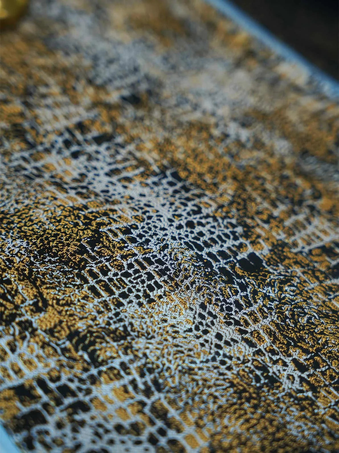 Chenille Damask Table Runner Set